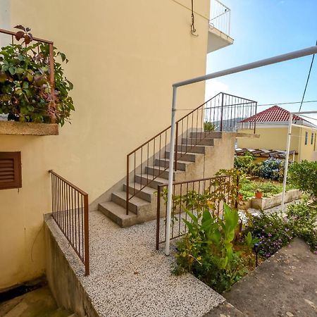 Apartments Guzela Primošten المظهر الخارجي الصورة
