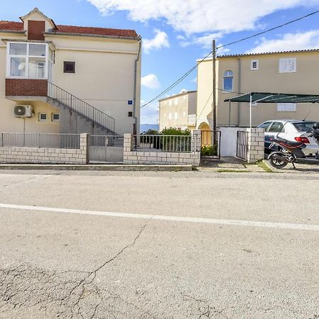 Apartments Guzela Primošten المظهر الخارجي الصورة