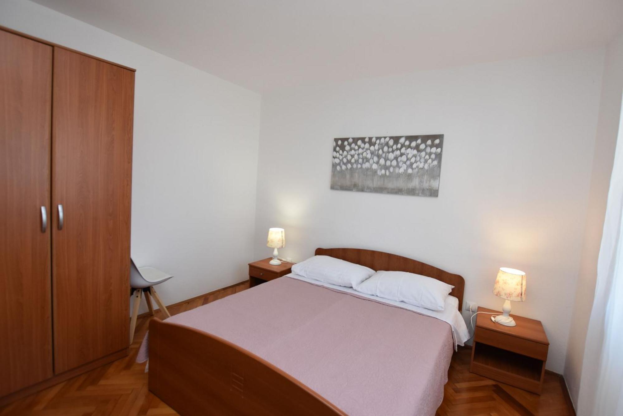 Apartments Guzela Primošten الغرفة الصورة