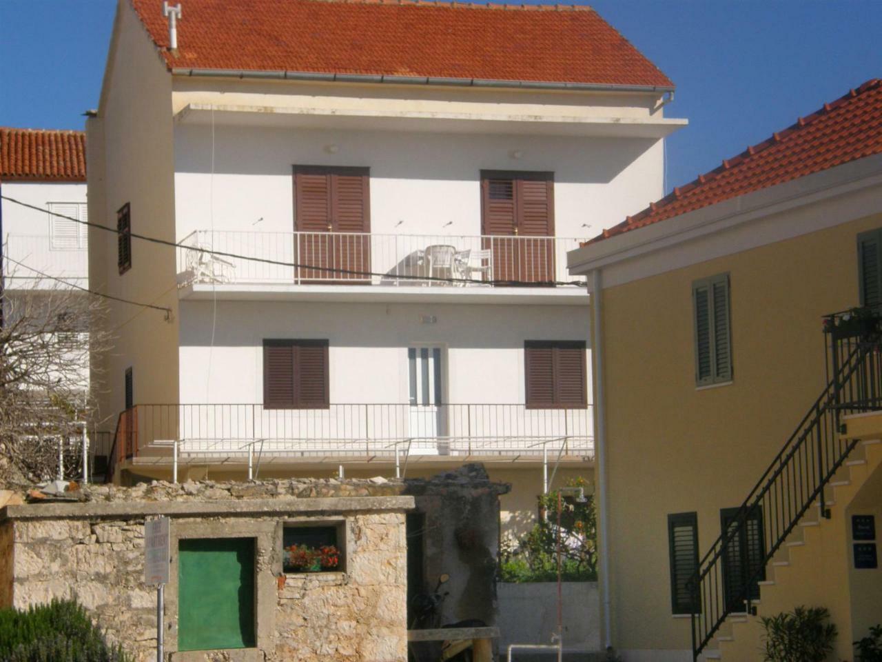 Apartments Guzela Primošten المظهر الخارجي الصورة